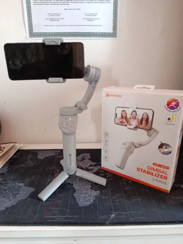 Gimbal estabilizador 3 eixos com tripé de mesa,led e bluetooth / SUPER PROMOÇÃO