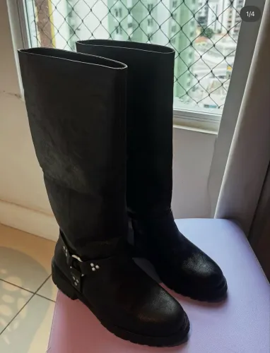 Bota Constance Preta Cano Alto