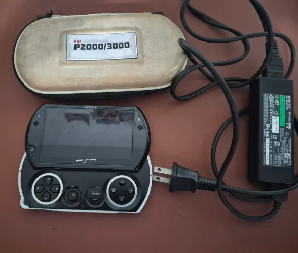 PSP GO - Conservado