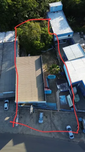VENDO ÁREA COMERCIAL COM ESTRUTURA DE GALPÃO