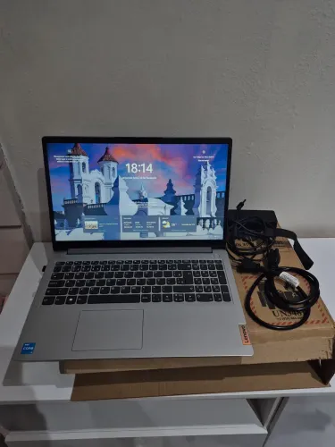 Notebook Lenovo Core I3 