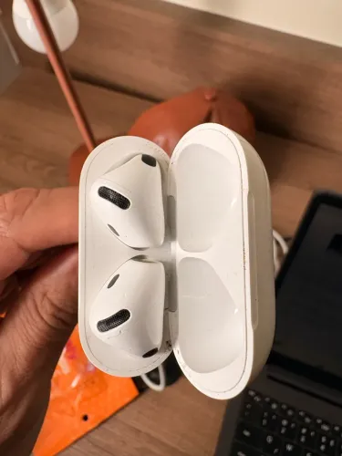 Air Pod 4 com cancelamento de ruido excelente