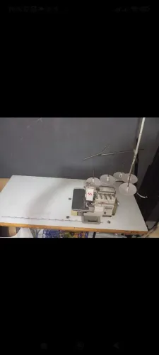 Máquina Interlock 4 fios industrial