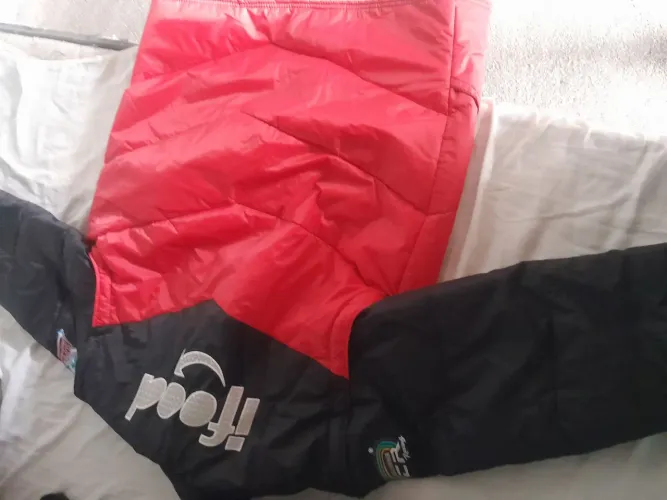 Vende-se essa jaqueta *