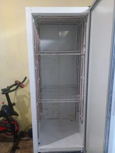 Vendo um freezer recondicionado 