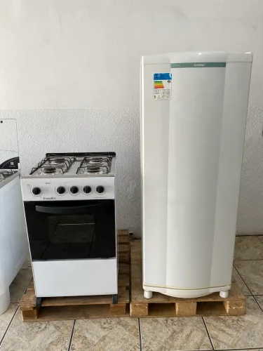 Geladeira cônsul E fogão 4 bocas - ENTREGO