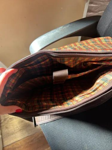 Bolsa couro Moroni