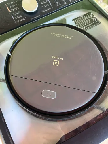 Robô aspirador Electrolux