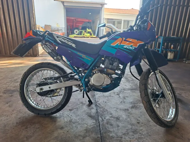Nx200 97 ótima moto