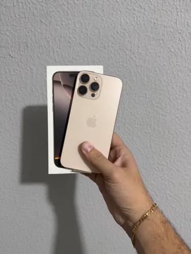 IPHONE 16 PRO MAX 256GB - MENOS DE UM ANO DE USO
