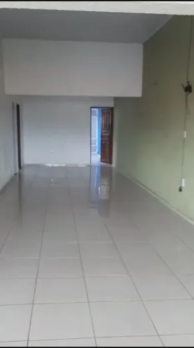 Alugo casa com 3 QUARTOS no Maiobão