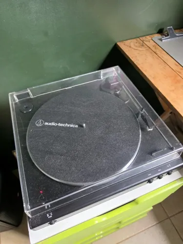 Toca-Discos Audio-Technica AT-LP60XBT Bluetooth Automático
