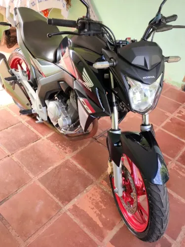 HONDA/ CB250F TWISTER
