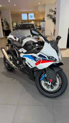 S 1000 RR M PACK R$ 157.000 modelo 2026