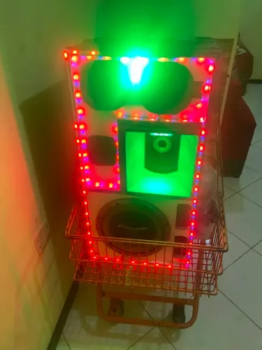 Som automotivo a venda R$3500, FAÇO trocar.
