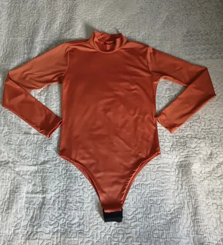 Desapego body pp/p ? 10 reais