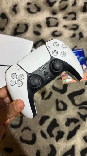 ? PS5 Slim - Estado de Novo | Apenas 5 meses de uso!