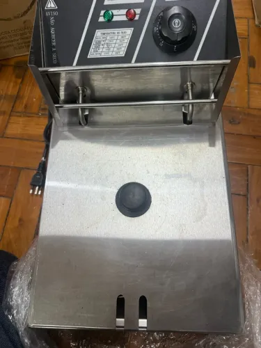 Fritadeira elétrica nova 6 litros - sem uso