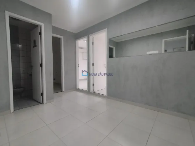 Conjunto comercial à venda na Av. Fagundes Filho.