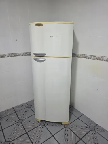 GELADEIRA ELECTROLUX