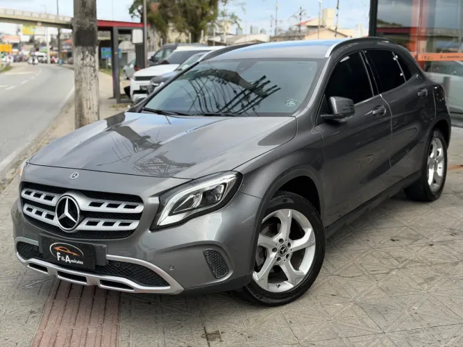 Mercedes-Benz GLA 200 Adv. 1.6/1.6 TB 16V Flex Aut. 2019