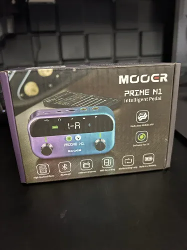 Mooer Pedaleira Multiefeitos Prime M1 | para Guitarra e Baixo,
