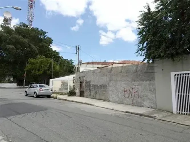 Imóvel para venda possui 252 metros quadrados em Tucuruvi - Estuda permuta!