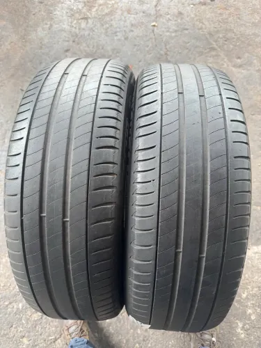 Par de Pneus Aro 17 225/60R17 Michelin Primacy 3 99V, 70% vida útil