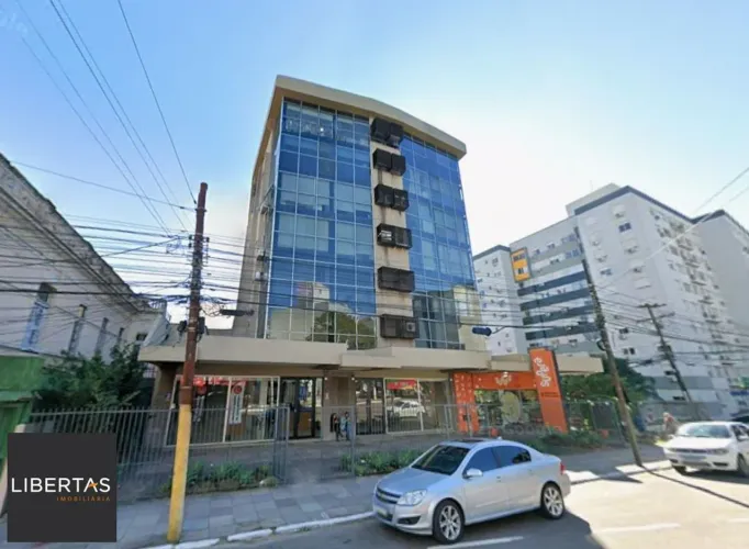 Conjunto comercial no bairro Floresta com terraço privativo DESOCUPADO