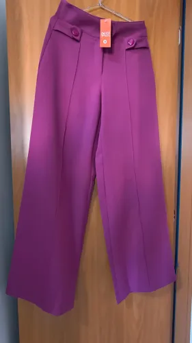 CALÇA NOVA NA ETIQUETA