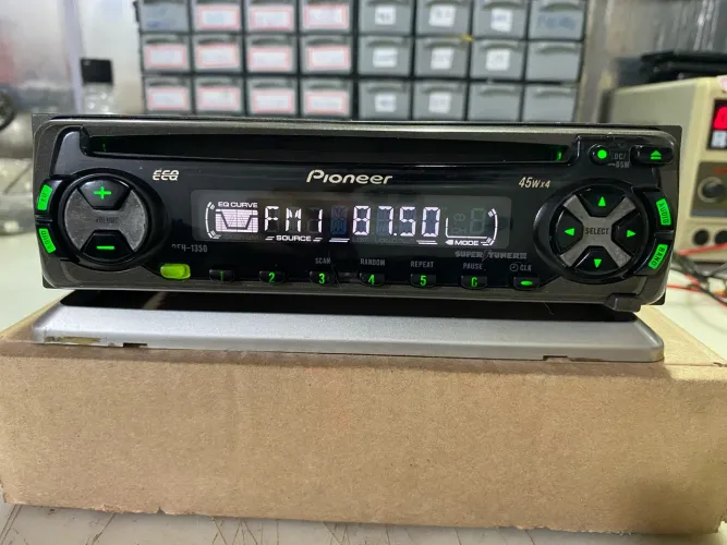 Rádio Pioneer com Bluetooth no am 
