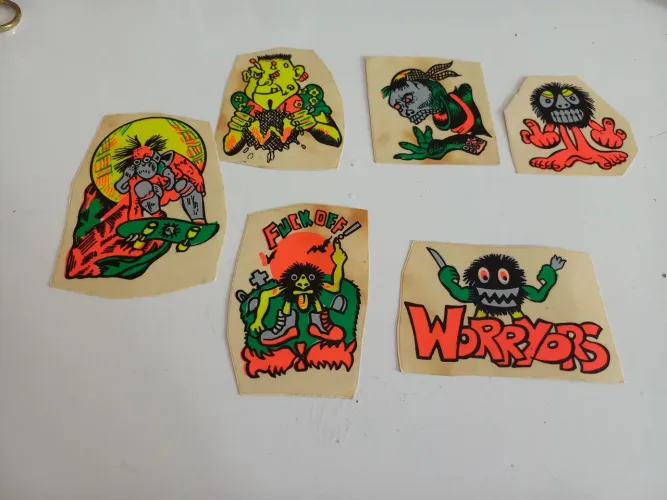 ADESIVOS RETRO ANOS 80/90( NOJENTOS ASSUSTADORES)