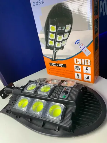 Luminária Solar LED COB ONE-X LUZ-7701 Tipo Poste com Sensor de Presença e Controle (Nova)