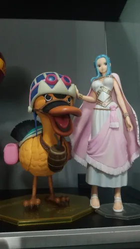 Nefertari Vivi e Carue - POP Megahouse One piece