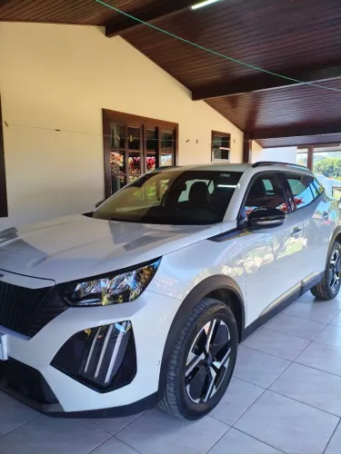 Peugeot 2008 Allure 1.0 Turbo Flex 5P Aut. 2025