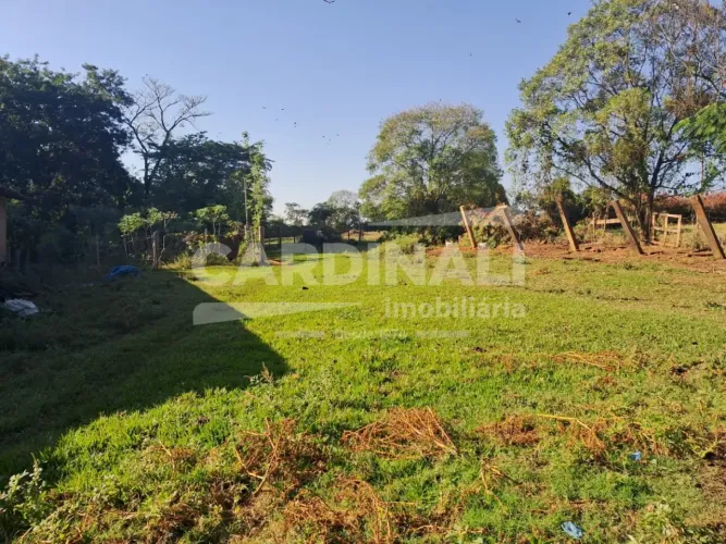 Área disponível para venda, com localização privilegiada, bairro em total expansão.
