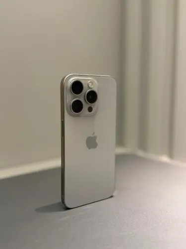 iPhone 15 Pro 256gb Titânio Natural Dual Sim 87% Bateria