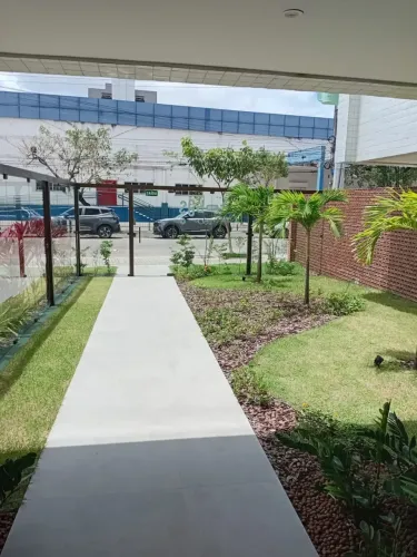 Imóvel para aluguel possui 45 metros quadrados com 2 quartos em Iputinga - Recife - PE
