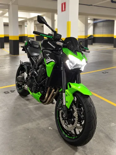 Kawasaki Z 900 2021