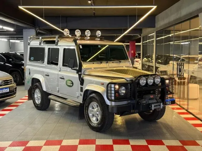 Land Rover Defender 110 TDI County SW Diesel 2005