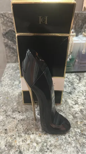 GoodGirl Carolina Herrera
