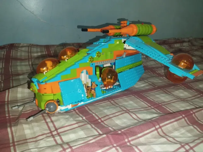 LEGO MOC NAVE STAR WARS TEMÁTICA SCOOBY DOO
