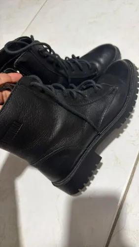 Bota preta