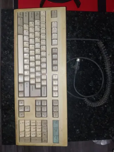 Teclado Vintage XT DIN KLH