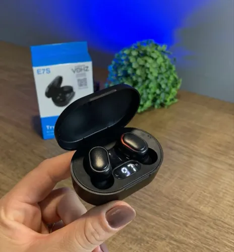 Fone de ouvido sem fio com painel digital - bluetooth