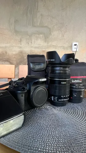 Canon EOS T5i Kit Completo | 18-135mm IS + 50mm STM + Flash Yongnuo + Bolsa