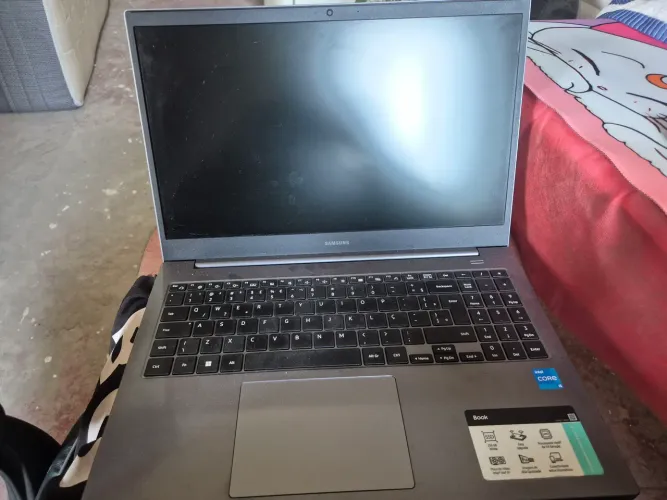 Notebook novo Samsung i5