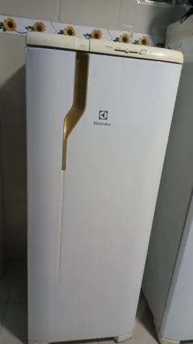 Geladeira Electrolux usada em ótima condição