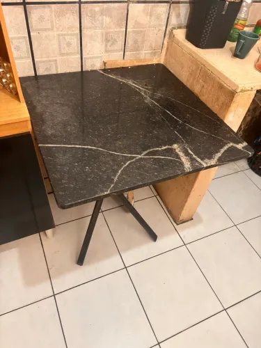 Mesa de mármore
