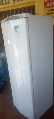 freezer vertical
